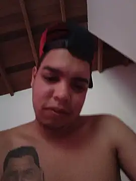 Show modela Durankevin25760 na web-kameri