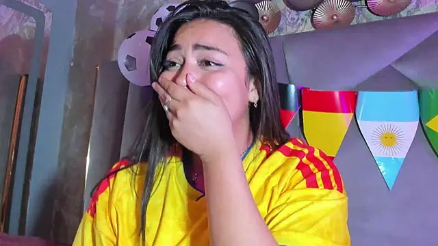 KimDevinne élő XXX-chatje