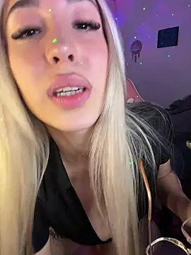 غرفة دردشة Tasha-Brooks المباشرة