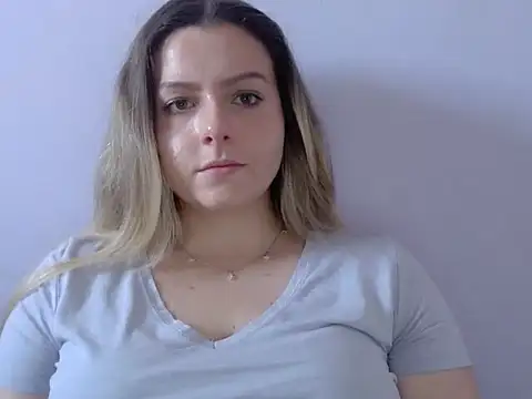 BritneySensual Chat XXX in diretta