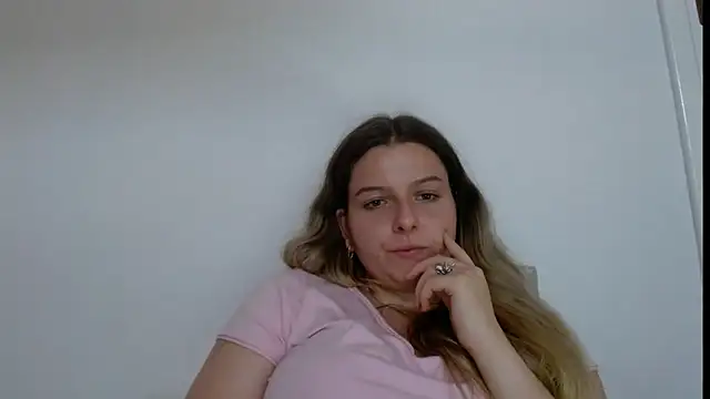 BritneySensual Adlı Modelin Canlı Sohbet Odası