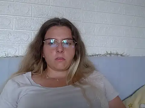 BritneySensual Chat XXX in diretta