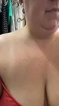 Chloee_Peach ওয়েবক্যাম শো