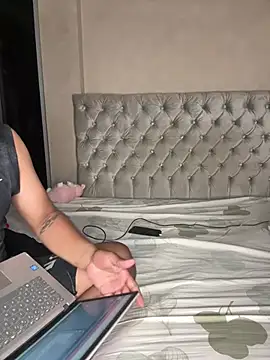 Sarasweet_sex webcam show