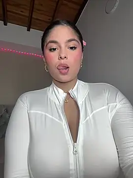 Pertunjukan Kamera Web Sarasweet_sex