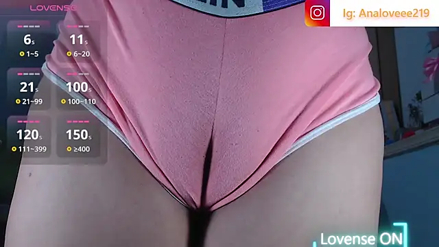 ana_studio's Live XXX Chat