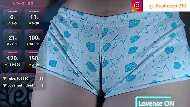 ana_studio's Live XXX Chat