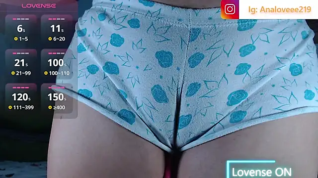 ana_studio's Live XXX Chat