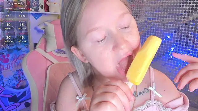 Sara_Robinson 网络视讯表演