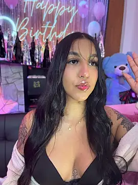 Tamara_Roberts1's Webcam Show