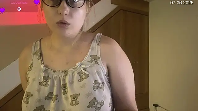 JacyWinslat Chat XXX in diretta
