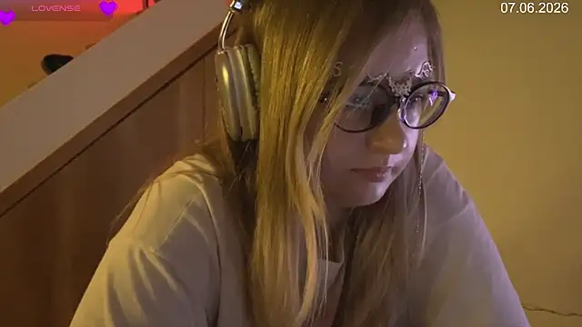 XXX chat uživo modela JacyWinslat