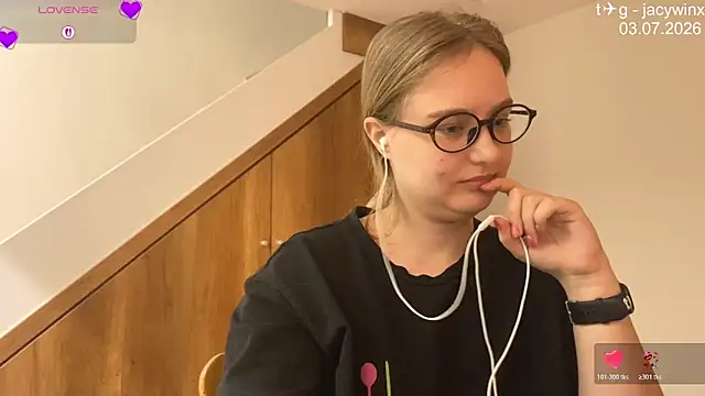 JacyWinslat Chat XXX in diretta