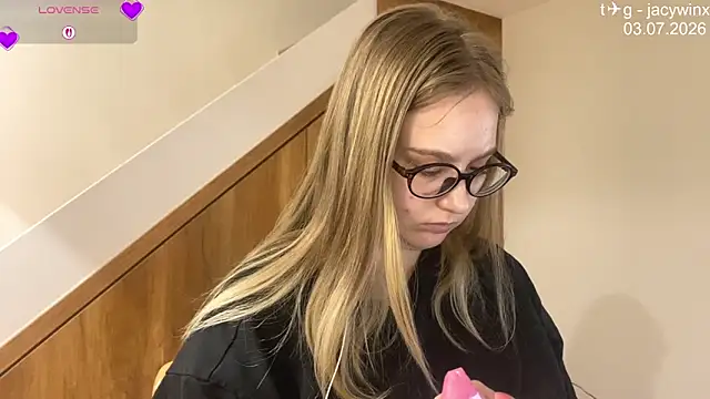צ'אט XXX בשידור חי של JacyWinslat