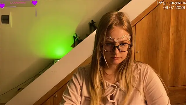 Chat +18 de JacyWinslat ao vivo