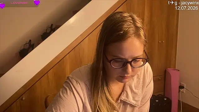 JacyWinslat's Live XXX Chat