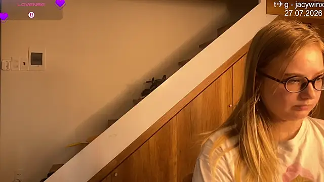Chat +18 de JacyWinslat ao vivo