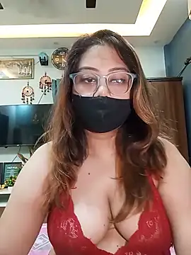 Show de Cute-mona na webcam
