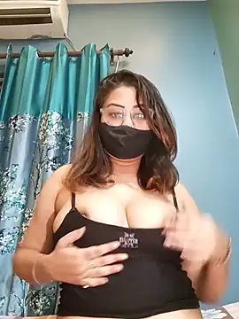 Show modela Bold-Beauti na web-kameri