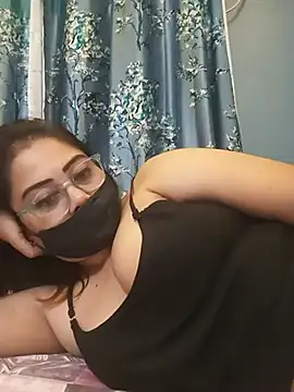 Show modela Bold-Beauti na web-kameri