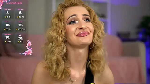 CataleyaKirk Adlı Modelin Canlı XXX Sohbeti