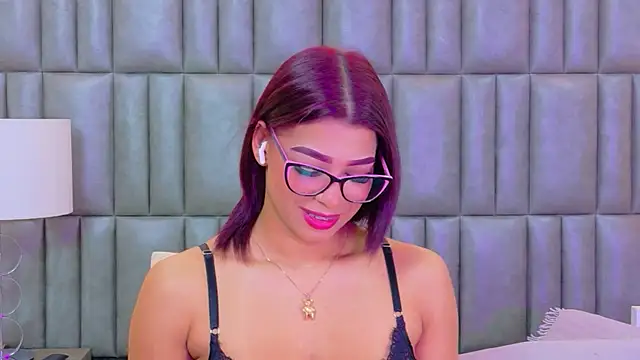 Chat XXX en directo de TiaraRosse