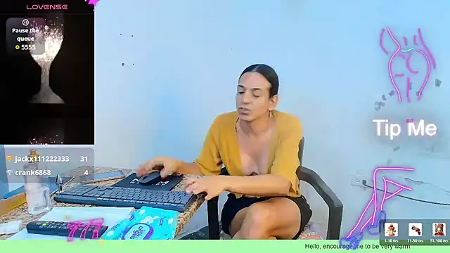 عرض كام Oh_Tique