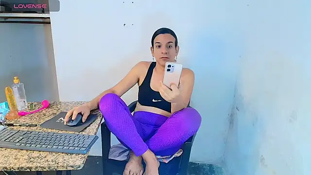 Oh_Tique's Webcam Show
