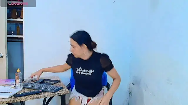 Oh_Tique's Webcam Show