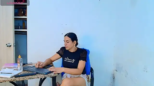 Oh_Tique's Webcam Show