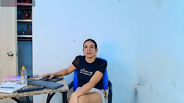 Oh_Tique's Webcam Show