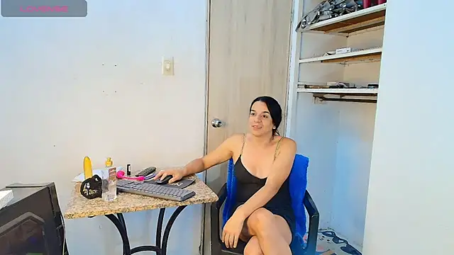 Show modela Oh_Tique na web-kameri