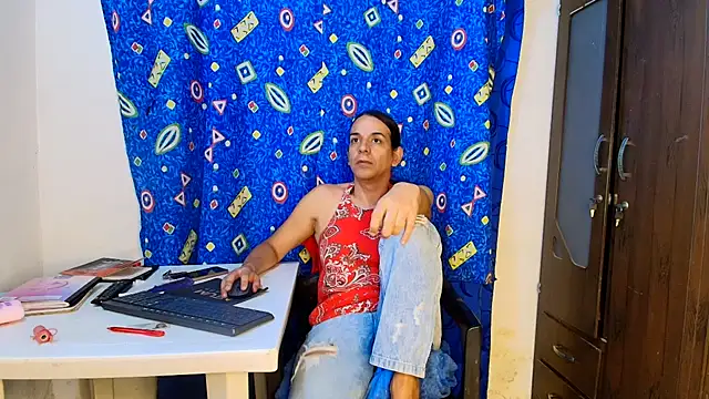 Oh_Tique Adlı Modelin Web Kamerası Şovu