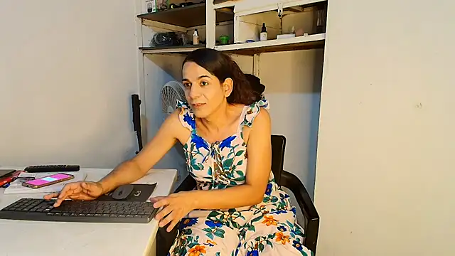 Oh_Tique's Webcam Show