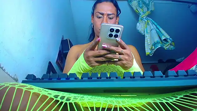Ts_veryhot – webcam-show