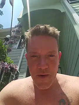 Bigtater1999 Show in webcam