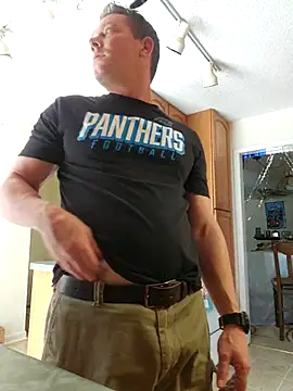 Bigtater1999 Show in webcam