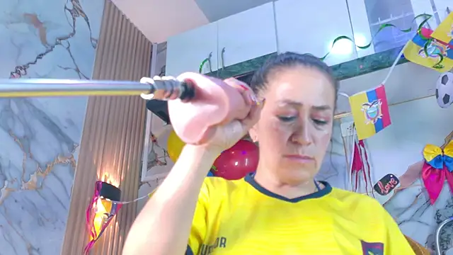 Bigass_dayla Adlı Modelin Canlı XXX Sohbeti