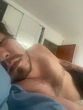 bananahot31's Webcam Show