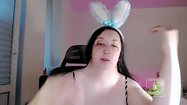 cute_and_hot's Live XXX Chat
