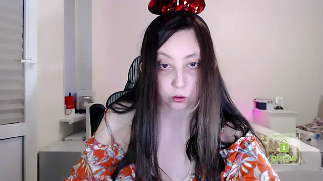 Chat +18 de cute_and_hot ao vivo