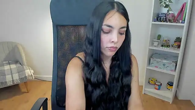 Chat +18 de _BellaEvans_ ao vivo