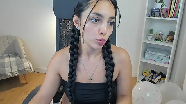 צ'אט XXX בשידור חי של _BellaEvans_