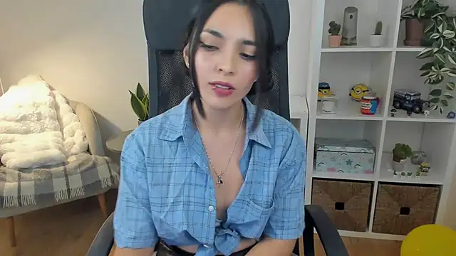 _BellaEvans_'s Live XXX Chat