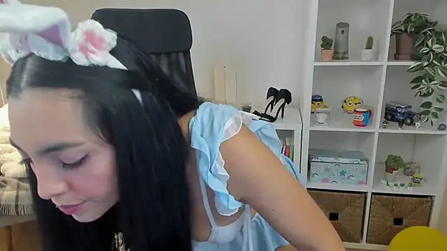 _BellaEvans_ Live XXX-Chat