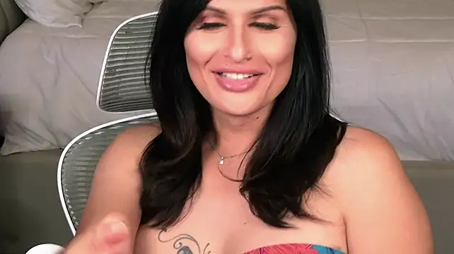 xprettysmilex's Webcam Show