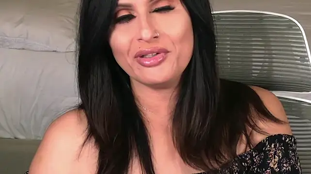 הופעת וובקאם של xprettysmilex
