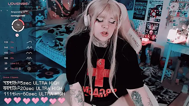 noori__hope's Live Sex Cam Show