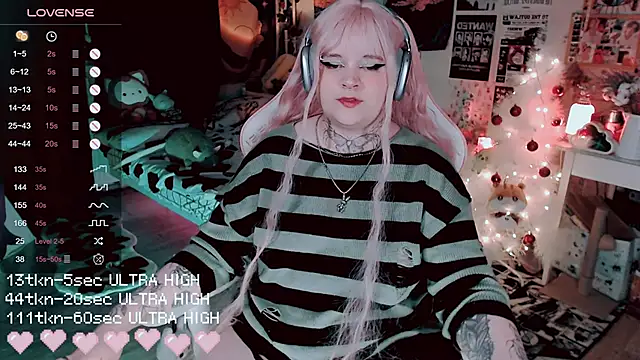 noori__hope: διαδικτυακό σόου στην κάμερα