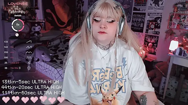 Show modela noori__hope na web-kameri